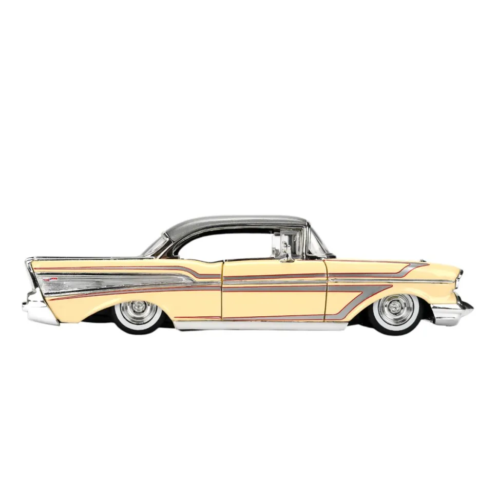 Big Time Muscle - 1957 Chevrolet Bel Air 1/24th Scale Die-Cast Vehicle Replica