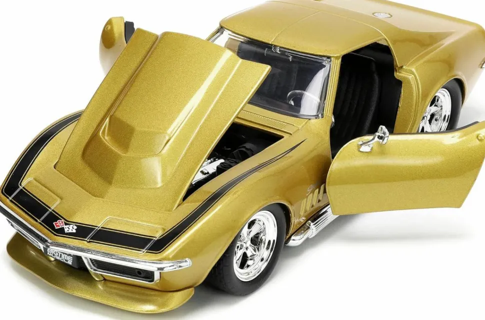 Big Time Muscle - Gold 1969 Corvette Stingray ZL-1 1/24th Scale Die-Cast Vehicle Replica