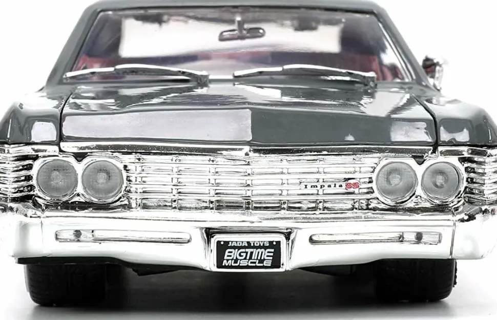 Big Time Muscle - Red/Grey 1967 Chevrolet Impala SS 1/24th Scale Die-Cast Vehicle Replica