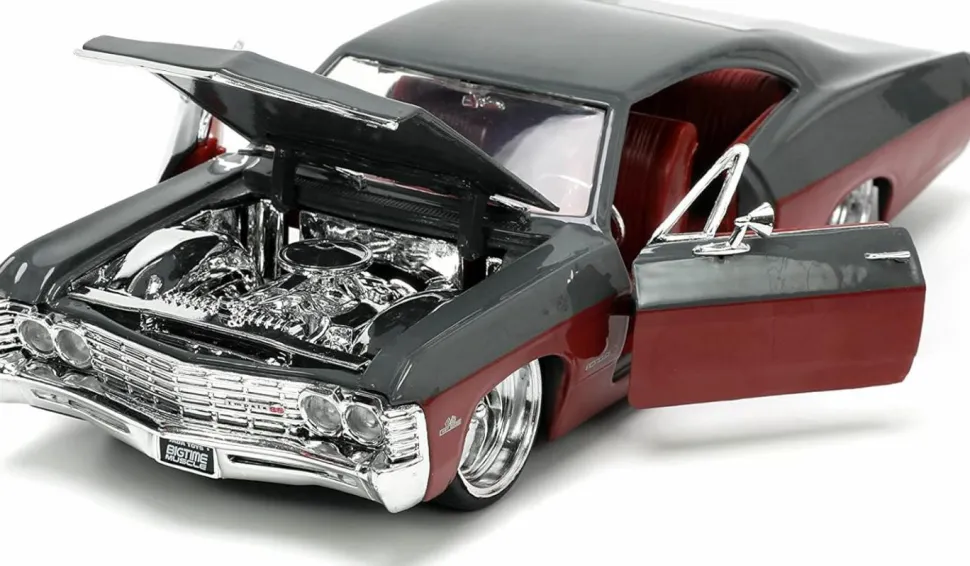 Big Time Muscle - Red/Grey 1967 Chevrolet Impala SS 1/24th Scale Die-Cast Vehicle Replica