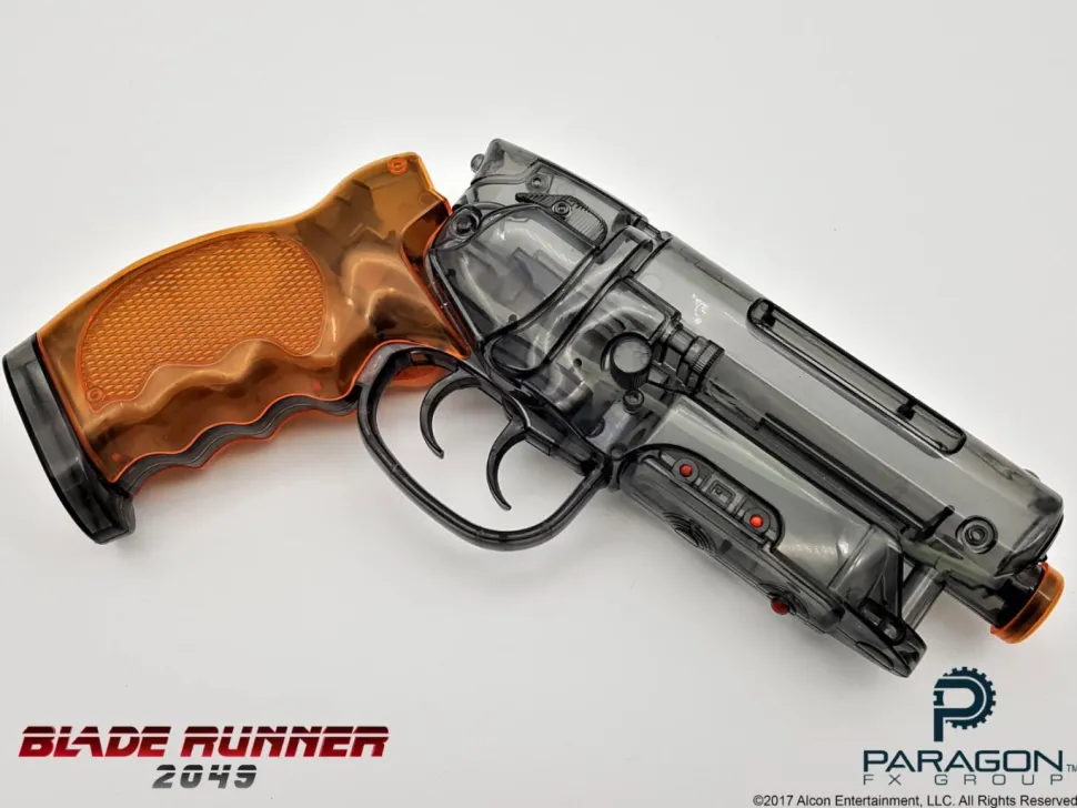 Blade Runner: 2049 - Deckard's Blaster Water Gun 1:1 Scale Life-Size Action Model