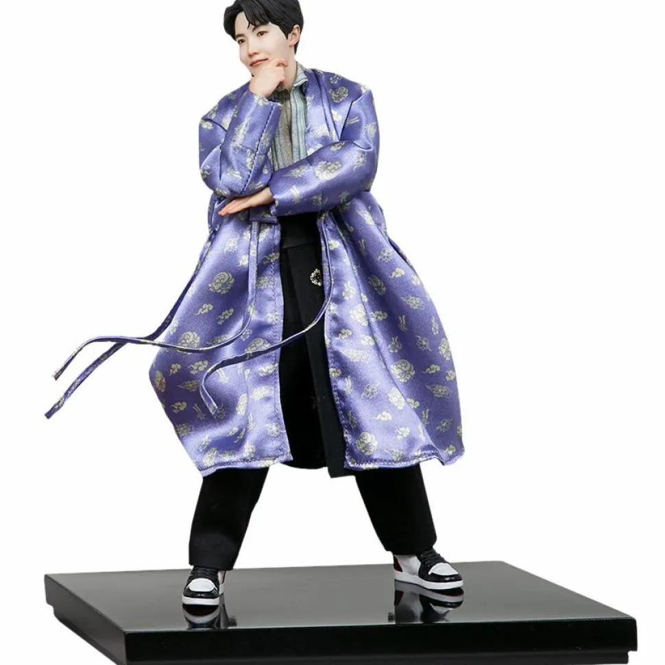 BTS - J-Hope Deluxe 9” Statue