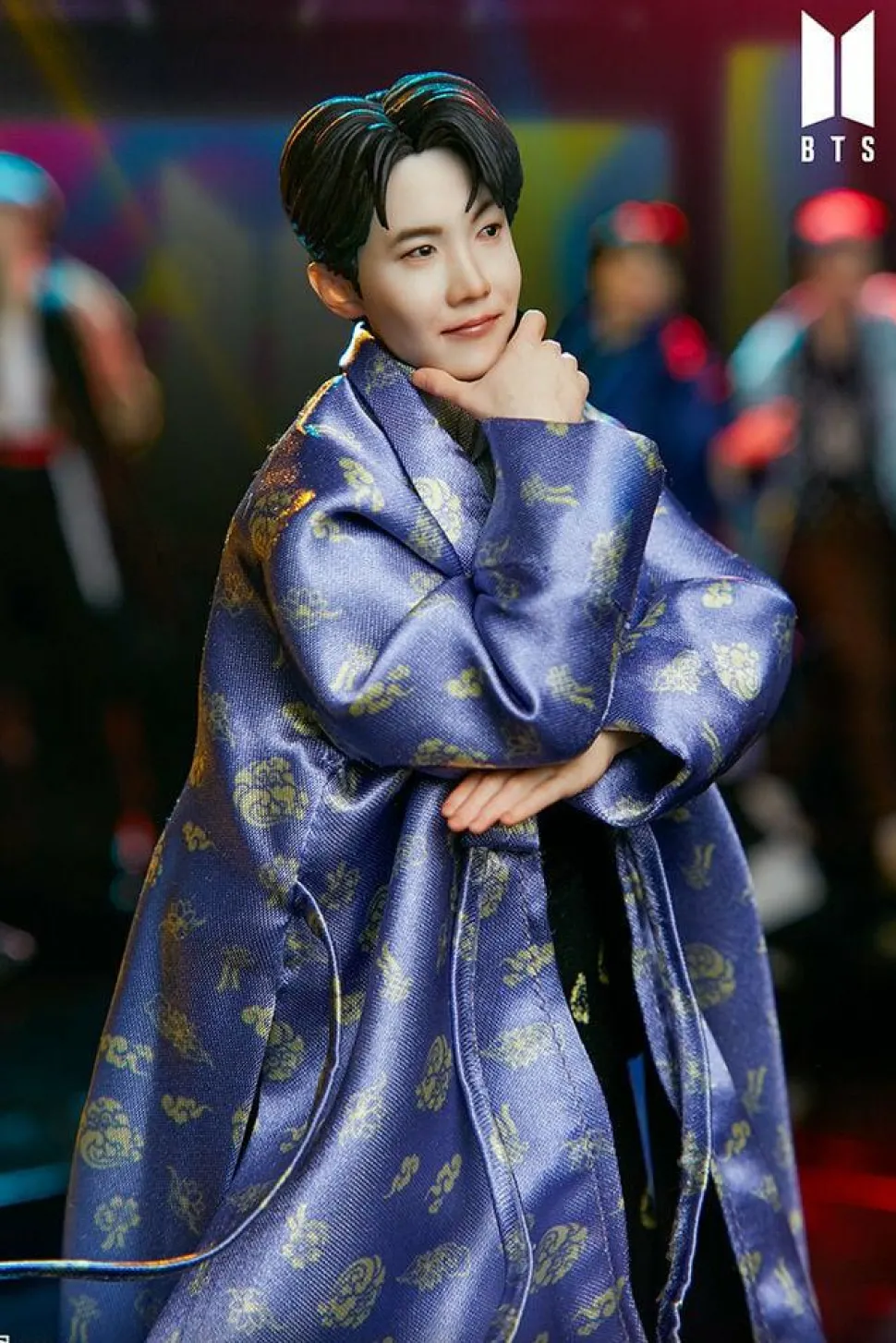 BTS - J-Hope Deluxe 9” Statue