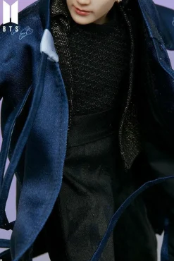 BTS - Jung Kook Deluxe 9” Statue