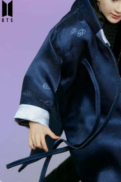 BTS - Jung Kook Deluxe 9” Statue