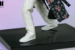 BTS - V Deluxe 9” Statue