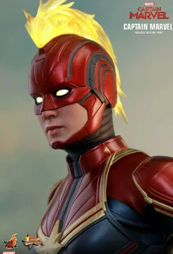 Captain Marvel (2019) - Captain Marvel 1/6th Scale Hot Toys Action Figure (Int Sales Only)