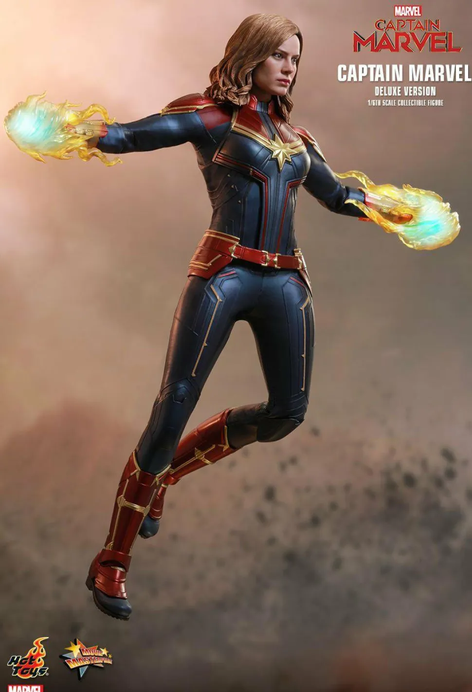 Captain Marvel (2019) - Captain Marvel Deluxe 1/6th Scale Hot Toys Action Figure (Int Sales Only)