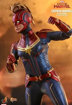 Captain Marvel (2019) - Captain Marvel Deluxe 1/6th Scale Hot Toys Action Figure (Int Sales Only)