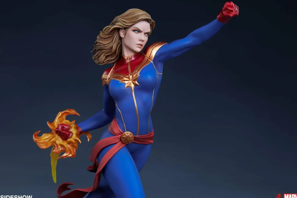 Captain Marvel - Captain Marvel 1/5th Scale Statue