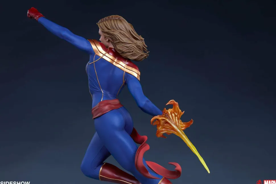 Captain Marvel - Captain Marvel 1/5th Scale Statue