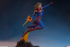 Captain Marvel - Captain Marvel 1/5th Scale Statue