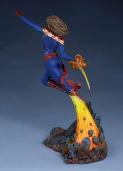 Captain Marvel - Captain Marvel 1/5th Scale Statue