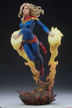 Captain Marvel - Captain Marvel Premium Format Statue