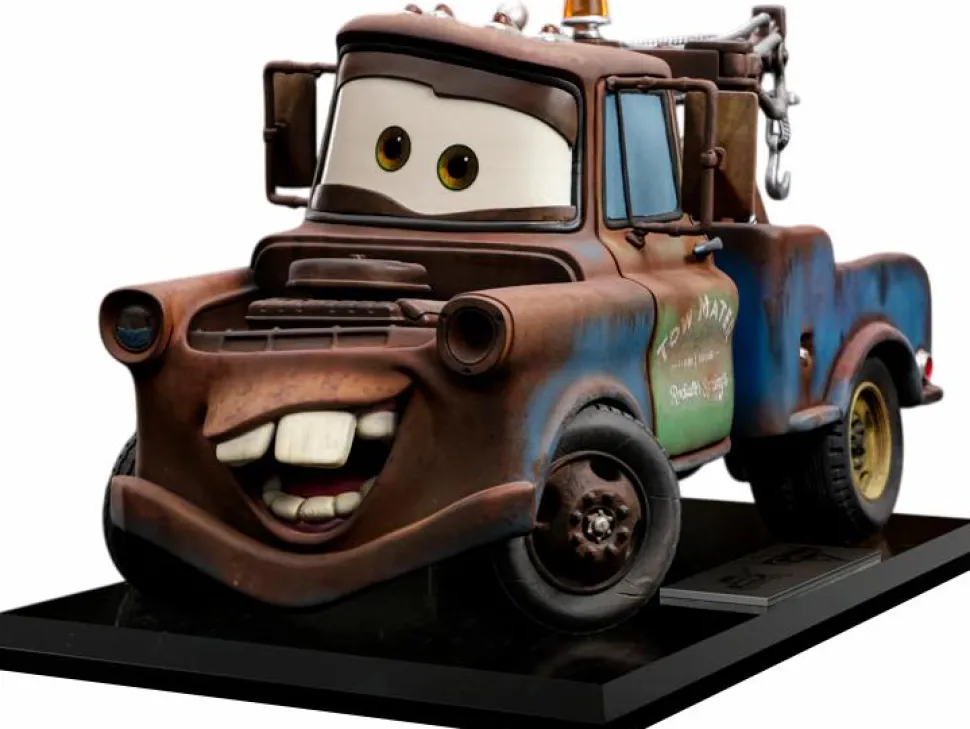 Cars (2006) - Tow Mater 1/10th Scale Statue