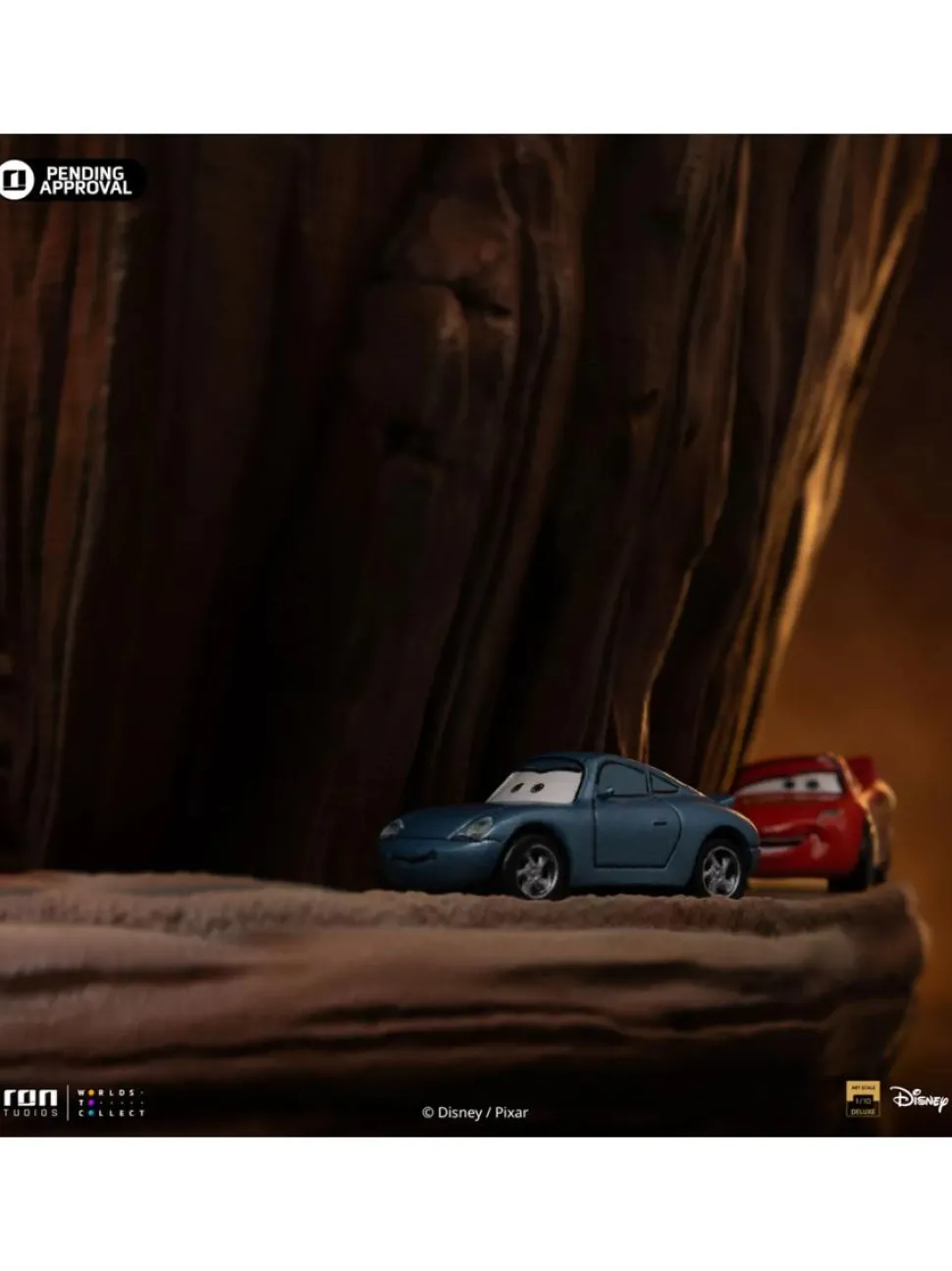 Cars - Lightning McQueen & Tow Mater Deluxe 1/10th Scale Statue