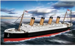Cobi: Historical Collection - R.M.S. Titanic 1/450th Scale Exclusive Edition Construction Set (960 Pieces)