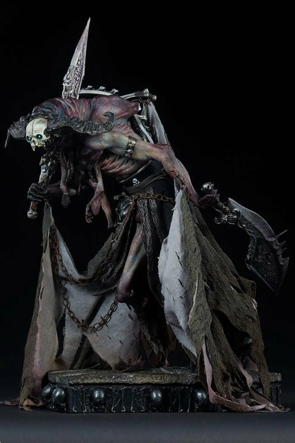 Court of the Dead - Oglavaeil: Dreadsbane Enforcer Premium Format Statue