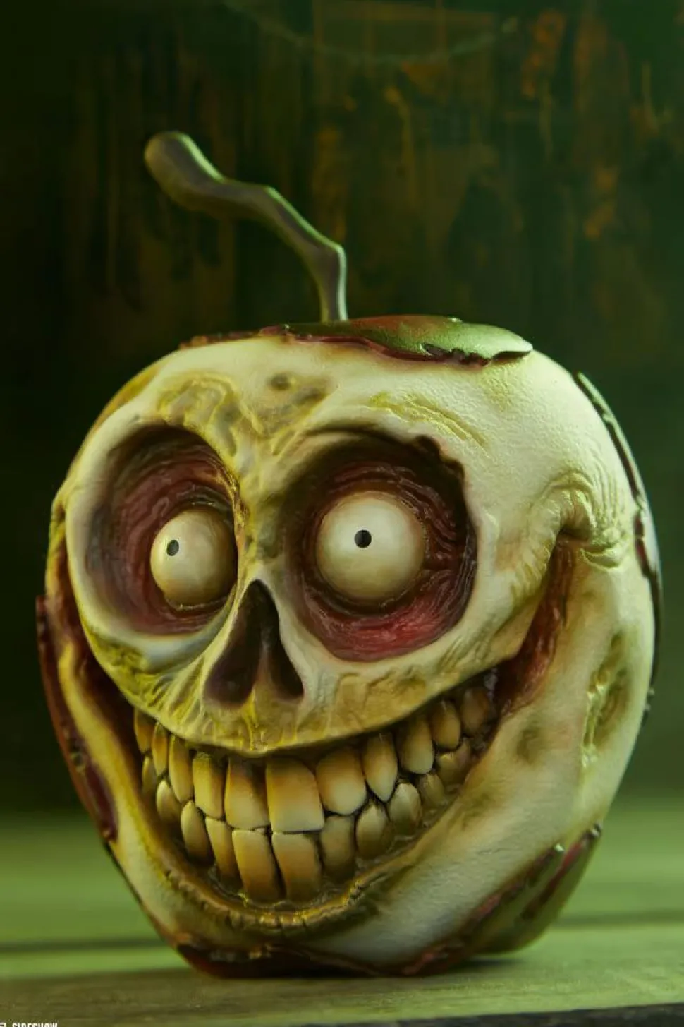 Court of the Dead - Peeled Apple 1:1 Scale Life-Size Replica