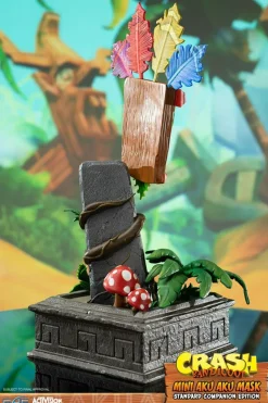 Crash Bandicoot - Aku Aku Mask 16” Statue