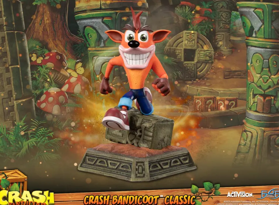 Crash Bandicoot - Crash Bandicoot Running 10” Statue