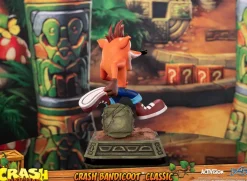 Crash Bandicoot - Crash Bandicoot Running 10” Statue