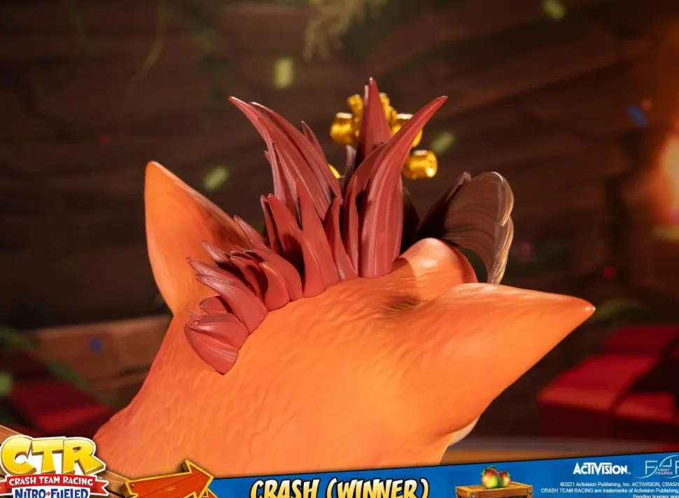 Crash Team Racing: Nitro Fueled - Crash Bandicoot with Trophy 18” Statue