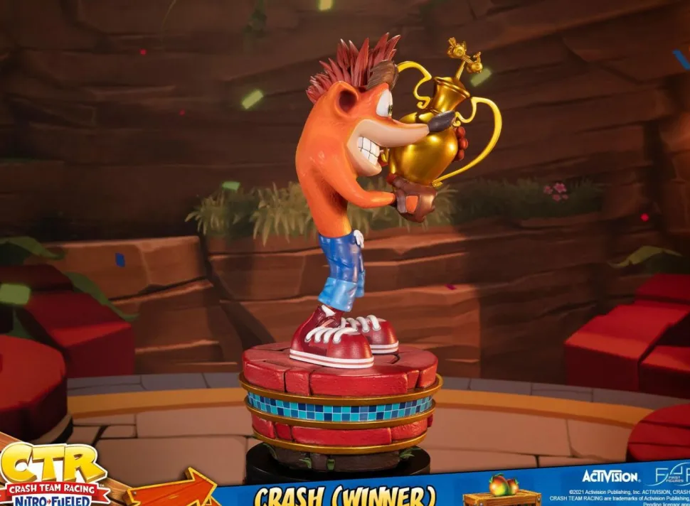 Crash Team Racing: Nitro Fueled - Crash Bandicoot with Trophy 18” Statue