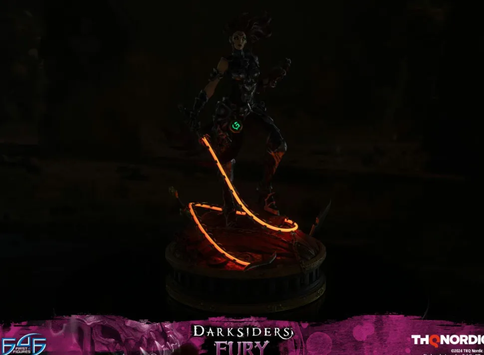 Darksiders - Fury 17" Statue