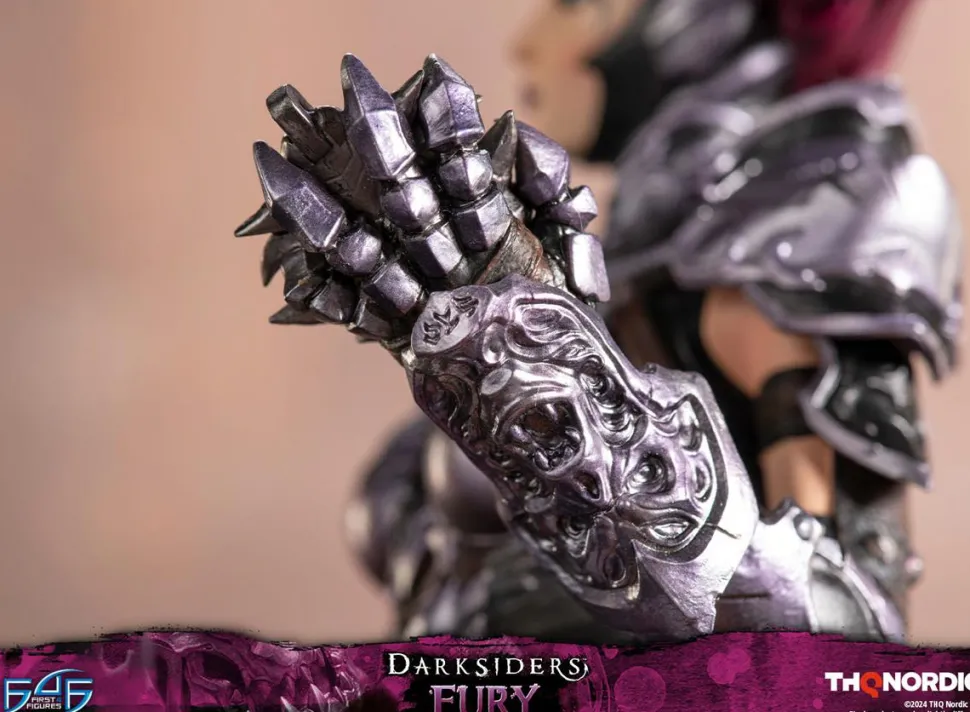 Darksiders - Fury 17" Statue