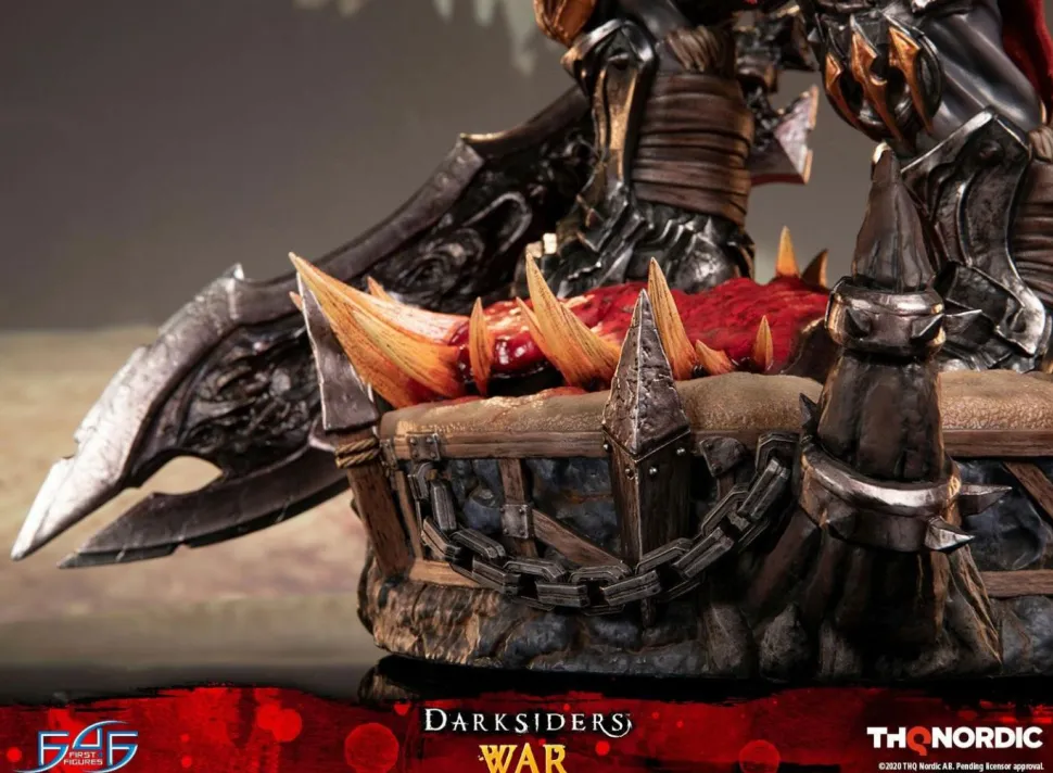 Darksiders - War 1/6th Scale Statue