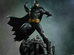 DC Comics - Batman (Black & Grey Edition) 1/6th Scale Maquette Statue