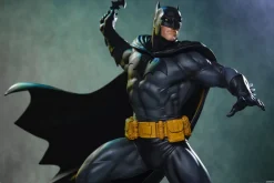 DC Comics - Batman (Black & Grey Edition) 1/6th Scale Maquette Statue