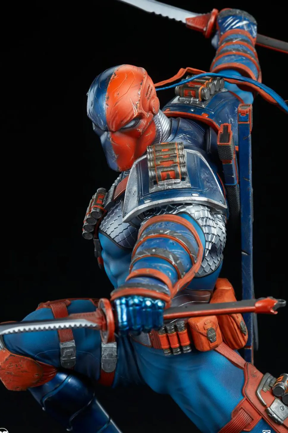 DC Comics - Deathstroke Premium Format Statue