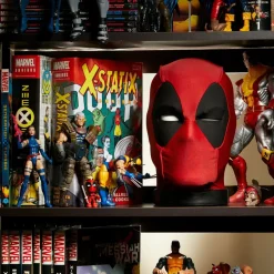 Deadpool - Deadpool’s Head Marvel Legends 1:1 Scale Life-Size Interactive Prop Replica