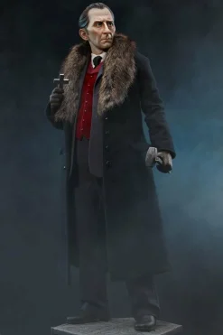 Dracula (1958) - Van Helsing Premium Format Statue