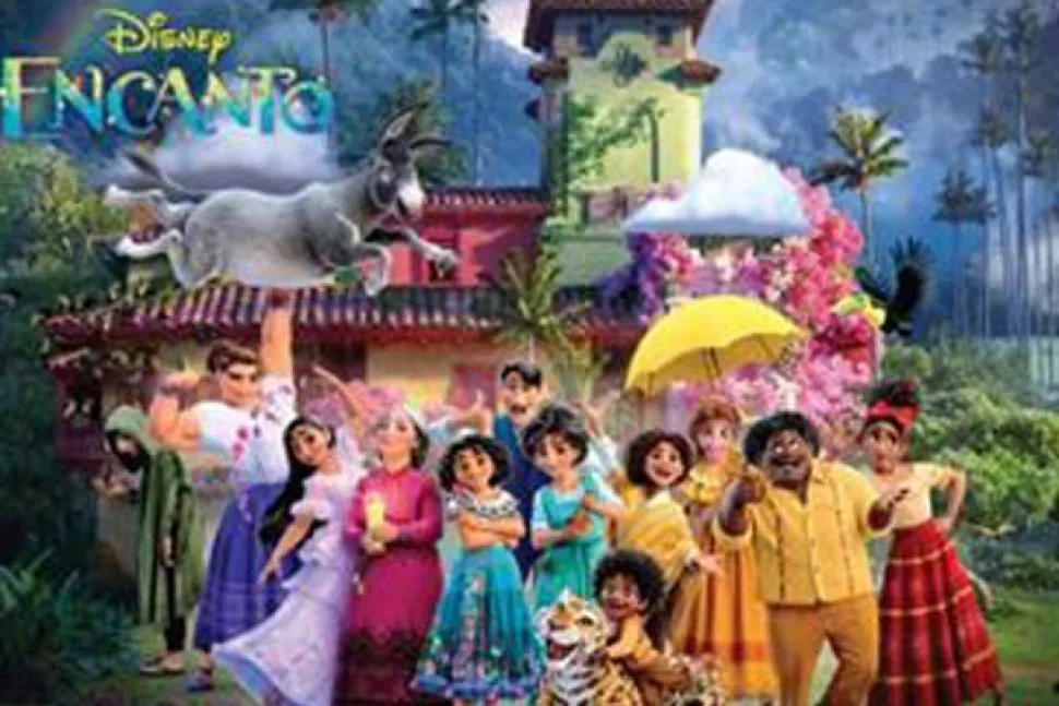 Encanto - Family Poster (1170)