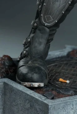 Escape From New York - Snake Plissken 1/3 Scale Statue