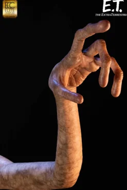 E.T. The Extra-Terrestrial - E.T. 1:1 Scale Life-Size Maquette Statue
