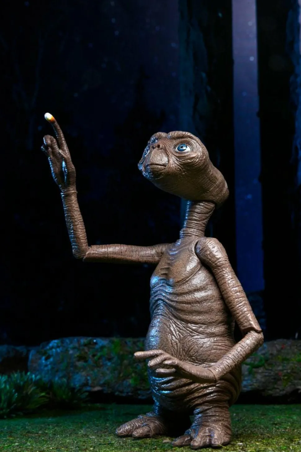 E.T. the Extra-Terrestrial - E.T. 40th Anniversary Ultimate 7" Scale Action Figure