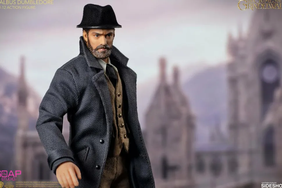 Fantastic Beasts 2: The Crimes of Grindelwald - Albus Dumbledore 1/12th Scale Action Figure