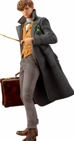 Fantastic Beasts 2: The Crimes of Grindelwald - Newt Scamander 1/10th Scale ArtFX Statue