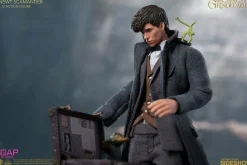 Fantastic Beasts 2: The Crimes of Grindelwald - Newt Scamander 1/12th Scale Action Figure