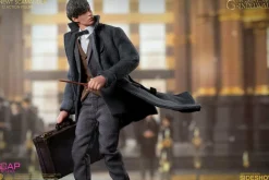 Fantastic Beasts 2: The Crimes of Grindelwald - Newt Scamander 1/12th Scale Action Figure