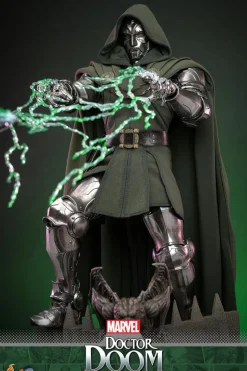 Fantastic Four - Doctor Doom 1/6th Scale Hot Toys Action Figure
