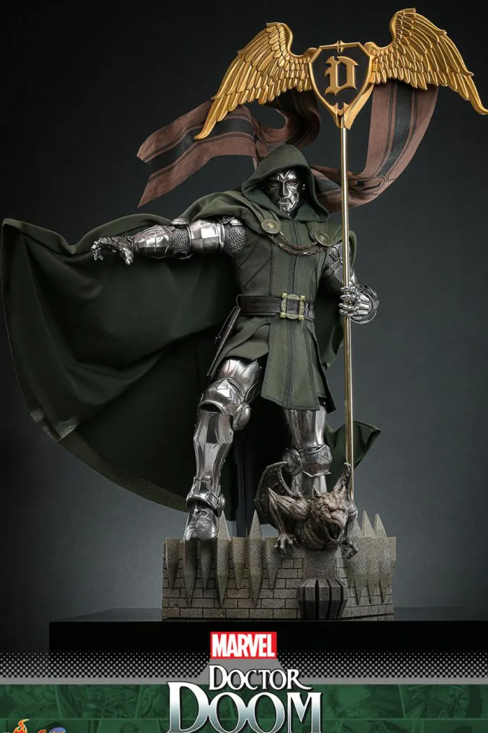 Fantastic Four - Doctor Doom 1/6th Scale Hot Toys Action Figure