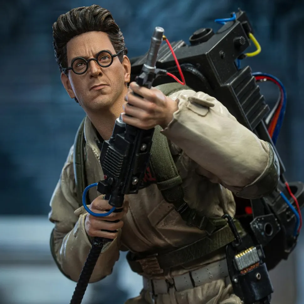Ghostbusters (1984) - Dr. Egon Spengler 40th Anniversary 1/8th Scale Statue
