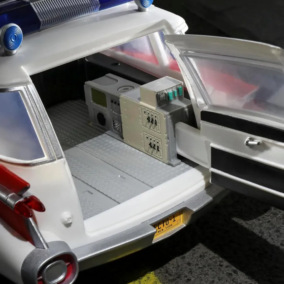 Ghostbusters (1984) - Ecto-1 Plasma Series 3.75" Scale Action Figure Vehicle Replica