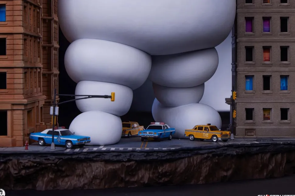 Ghostbusters (1984) - Stay Puft Marshmallow Man 29" Diorama Statue