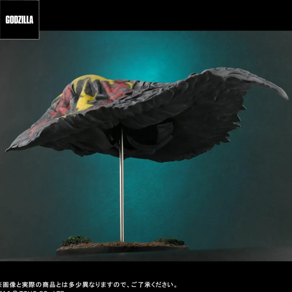 Godzilla vs. Hedorah (1971) - Hedorah Flying Form 10” Vinyl Statue
